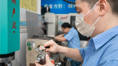 如何解決必能信BRANSON超聲波焊接機(jī)控制面板無(wú)顯示問(wèn)題？