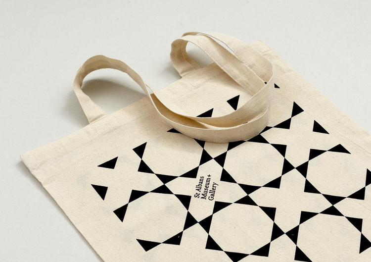 圣奧爾本斯博物館和畫廊設(shè)計了品牌形象設(shè)計和標識系統(tǒng)設(shè)計