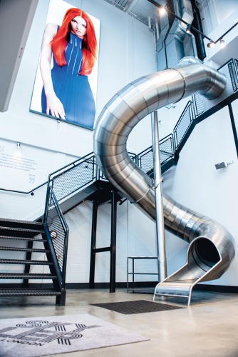 倫敦斯凱勒美發(fā)沙龍品牌設(shè)計(jì)和室內(nèi)空間設(shè)計(jì)