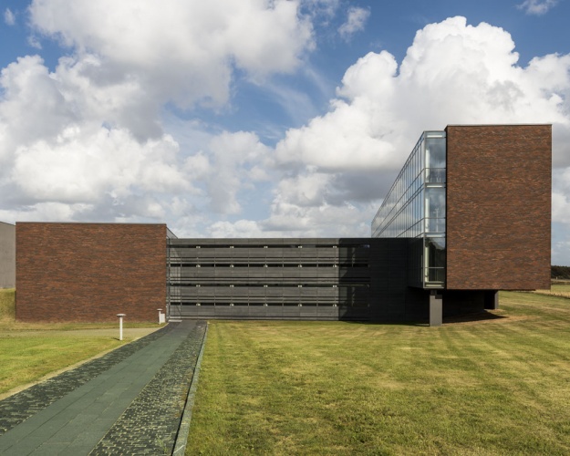 B&O國際化品牌視覺形象設(shè)計